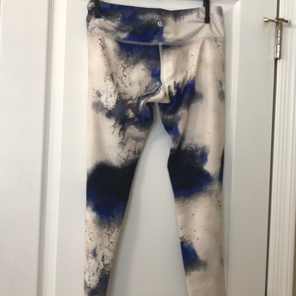 Lululemon leggings - Picture 4 of 4
